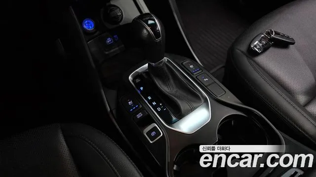 Hyundai Santa Fe 2018 thumb 9
