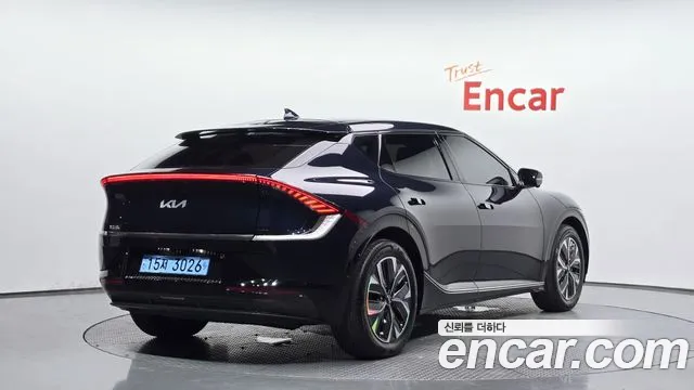 Kia EV6 2021 thumb 2