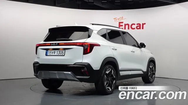Kia Seltos 2024 thumb 2