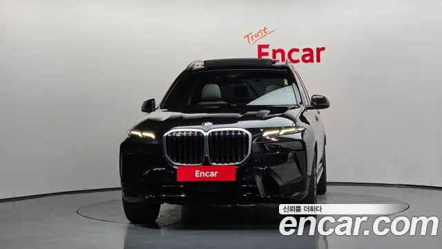 BMW X7 2023 thumb 3