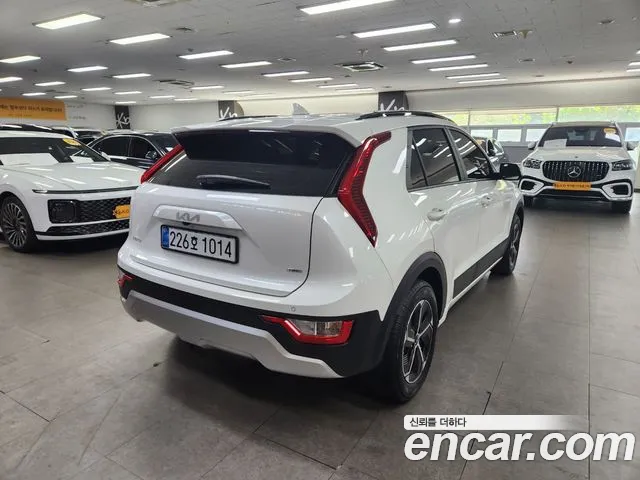 Kia Niro 2026 thumb 2