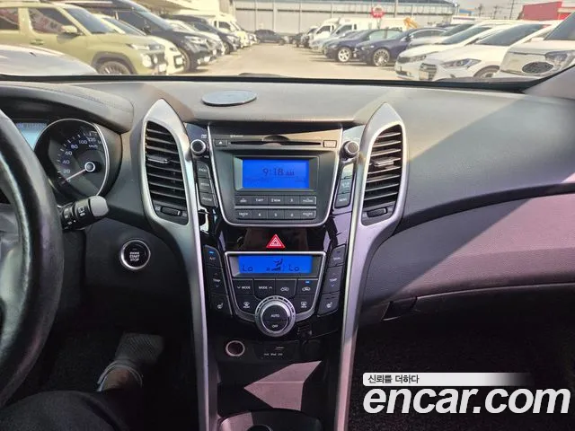 Hyundai i30 2016 thumb 9