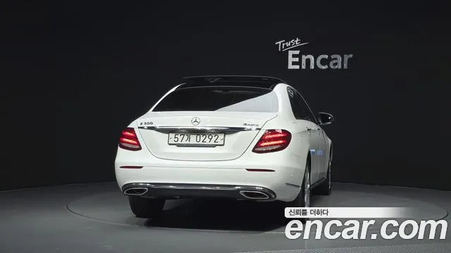 Mercedes-Benz E-Класс 2016 thumb 4