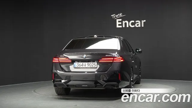 BMW 5 серии 2026 thumb 4