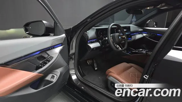 BMW 5 серии 2026 thumb 10