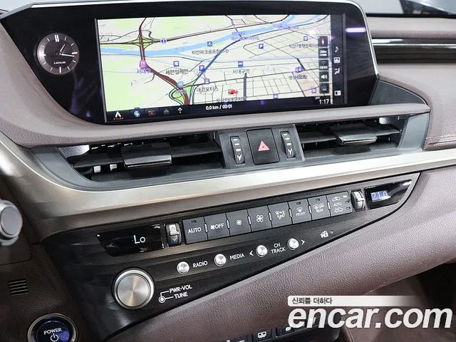 Lexus ES 2021 thumb 8