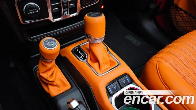 Jeep Wrangler 2023 thumb 9