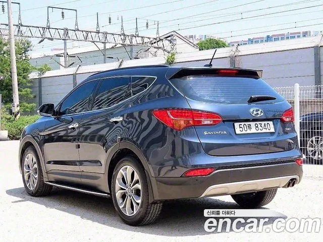 Hyundai Santa Fe 2014 thumb 4