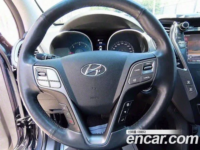 Hyundai Santa Fe 2014 thumb 8