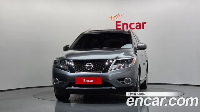 Nissan Pathfinder 2016 thumb 3