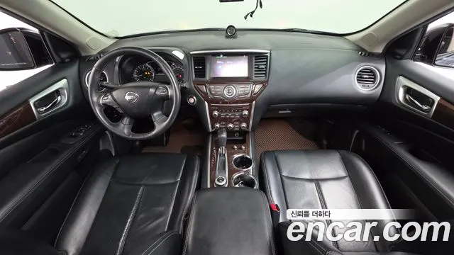 Nissan Pathfinder 2016 thumb 7