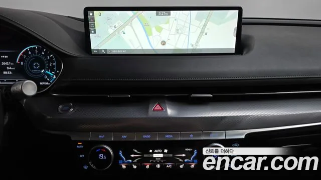 Genesis G80 2020 thumb 12