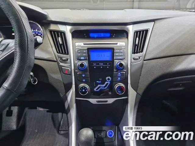 Hyundai Sonata 2011 thumb 9