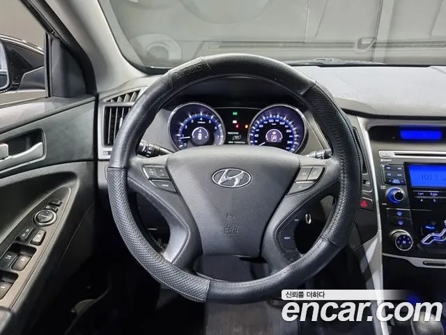 Hyundai Sonata 2011 thumb 10