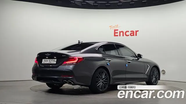 Genesis G70 2018 thumb 2