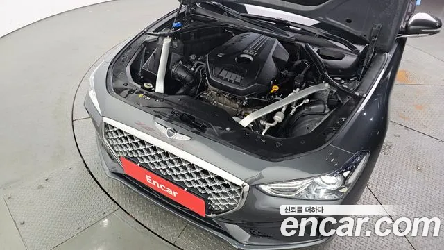 Genesis G70 2018 thumb 6