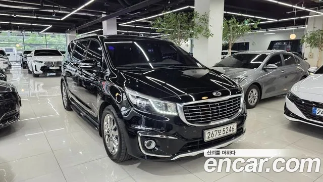 Kia Carnival 2017 thumb 3