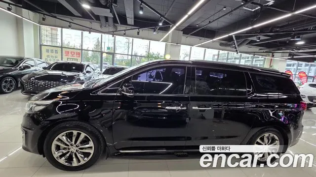 Kia Carnival 2017 thumb 7