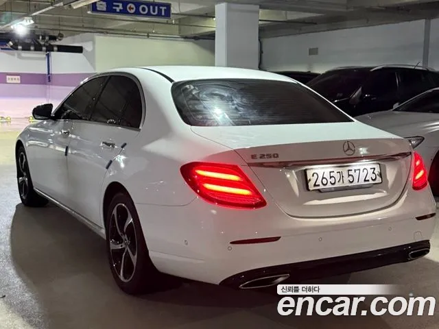 Mercedes-Benz E-Класс 2019 thumb 5