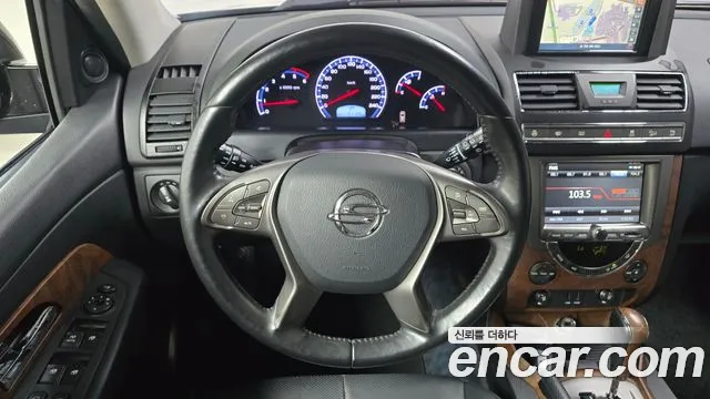 KG_Mobility_Ssangyong Rexton 2016 thumb 12