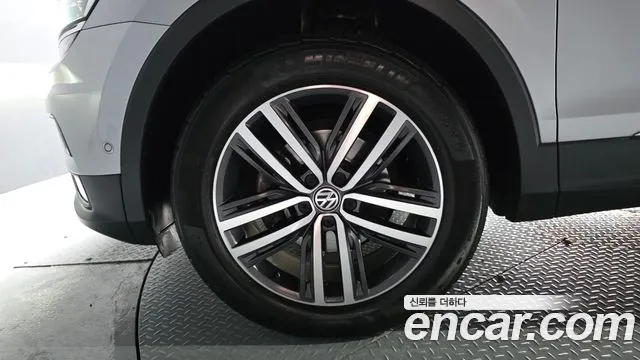 Volkswagen Tiguan 2020 thumb 5