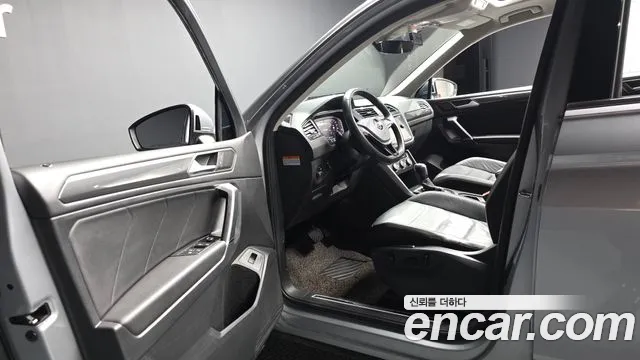 Volkswagen Tiguan 2020 thumb 10