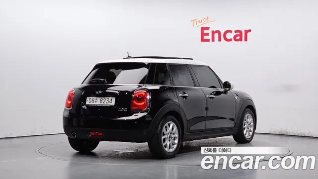 Mini Hatch 2017 thumb 2