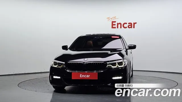 BMW 5 серии 2017 thumb 2