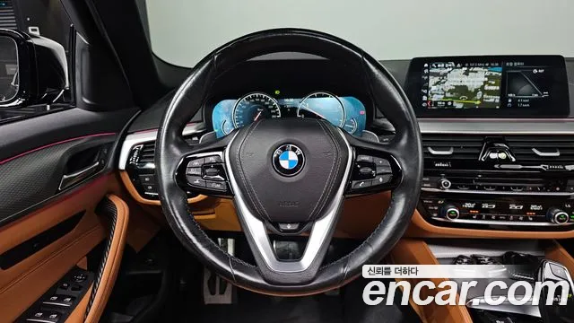 BMW 5 серии 2017 thumb 11