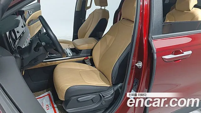Kia Carnival 2021 thumb 7