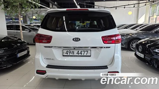 Kia Carnival 2019 thumb 5