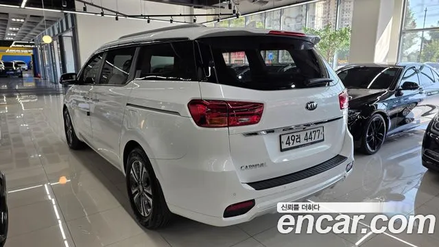 Kia Carnival 2019 thumb 6