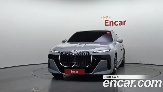 BMW 7 серии 2025 thumb 3