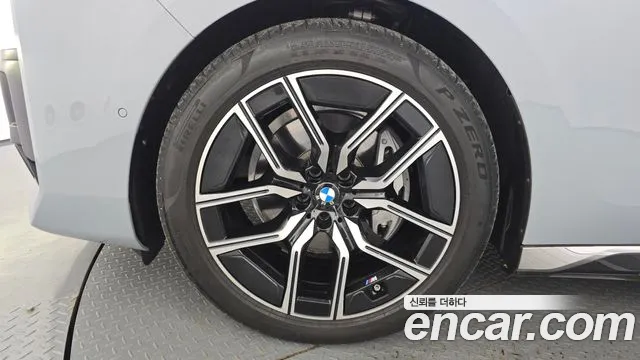 BMW 7 серии 2025 thumb 5
