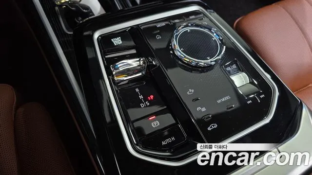 BMW 7 серии 2025 thumb 9
