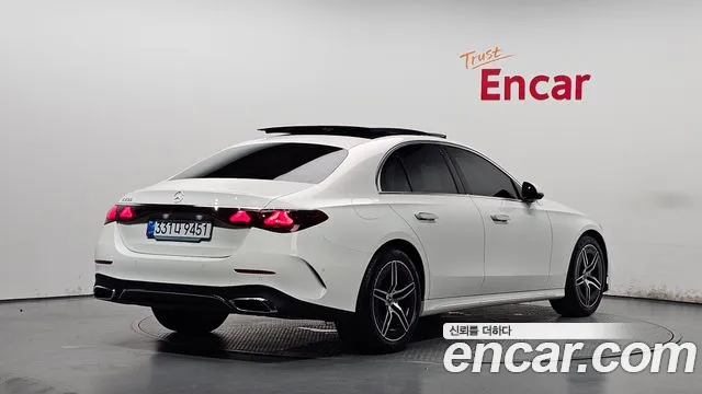Mercedes-Benz E-Класс 2025 thumb 2