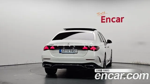 Mercedes-Benz E-Класс 2025 thumb 4