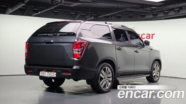 KG_Mobility_Ssangyong Rexton 2018 thumb 2