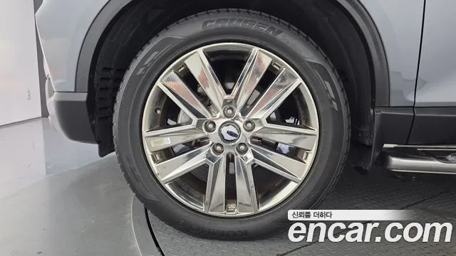 KG_Mobility_Ssangyong Rexton 2018 thumb 5