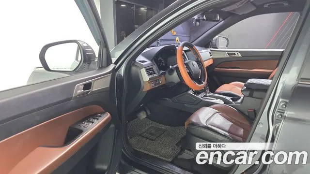 KG_Mobility_Ssangyong Rexton 2018 thumb 10