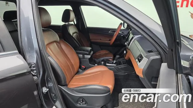 KG_Mobility_Ssangyong Rexton 2018 thumb 11