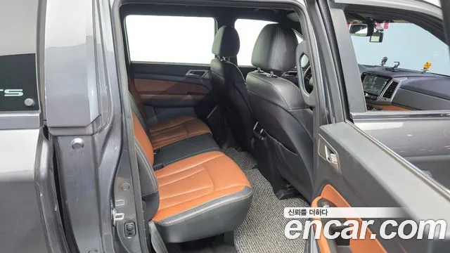 KG_Mobility_Ssangyong Rexton 2018 thumb 12