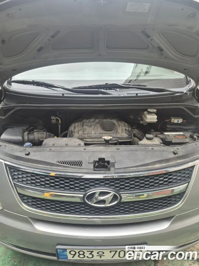 Hyundai Starex 2013 thumb 6
