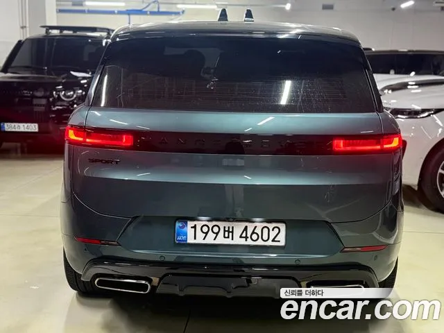 Land Rover Range Rover Sport 2025 thumb 2