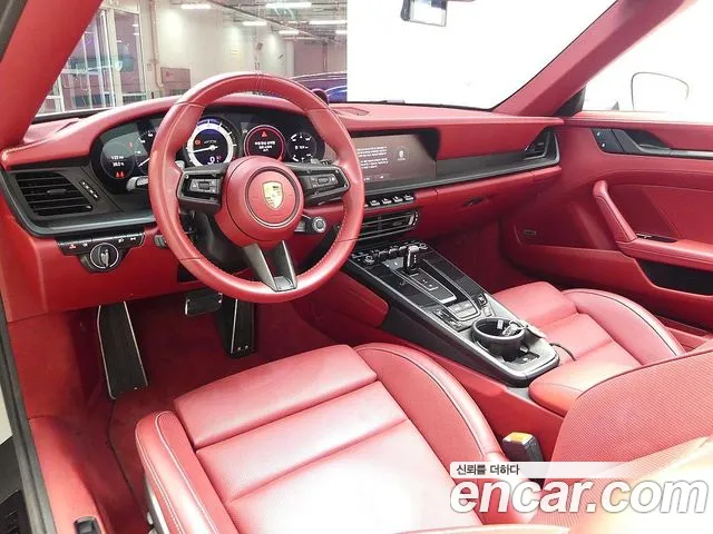 Porsche 911 2022 thumb 7