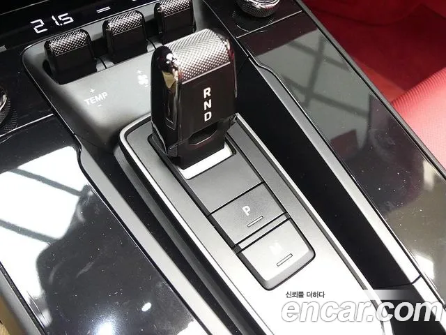 Porsche 911 2022 thumb 9