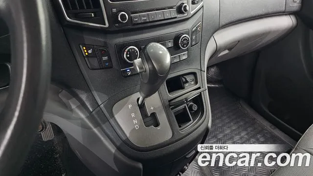 Hyundai Starex 2016 thumb 9