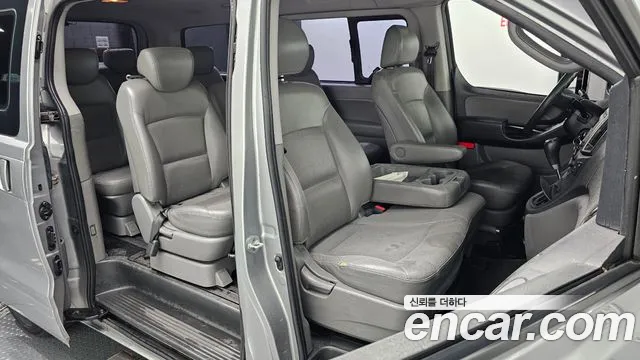 Hyundai Starex 2016 thumb 11