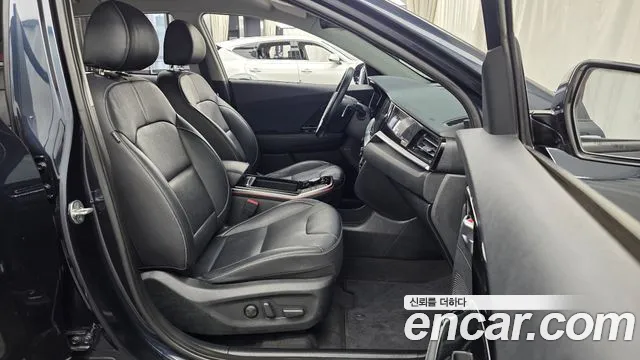 Kia Niro 2021 thumb 11