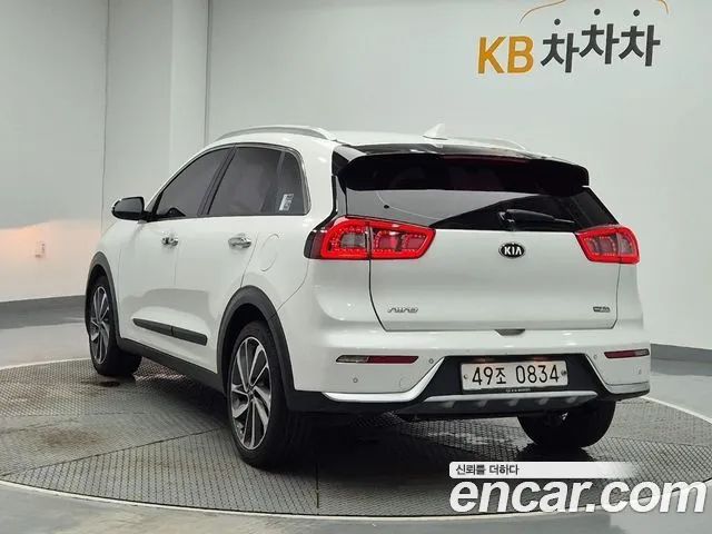 Kia Niro 2016 thumb 2